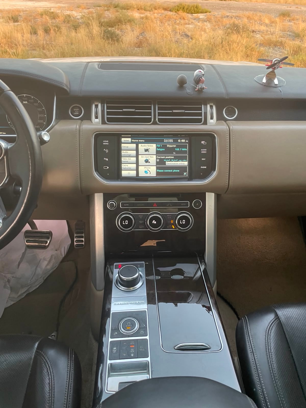 White Land Rover Range Rover Vogue Autobiography V8 2013